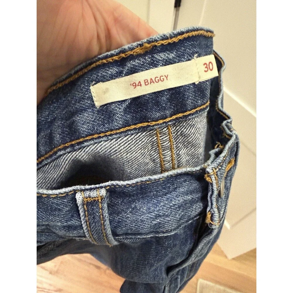Levis levi 94